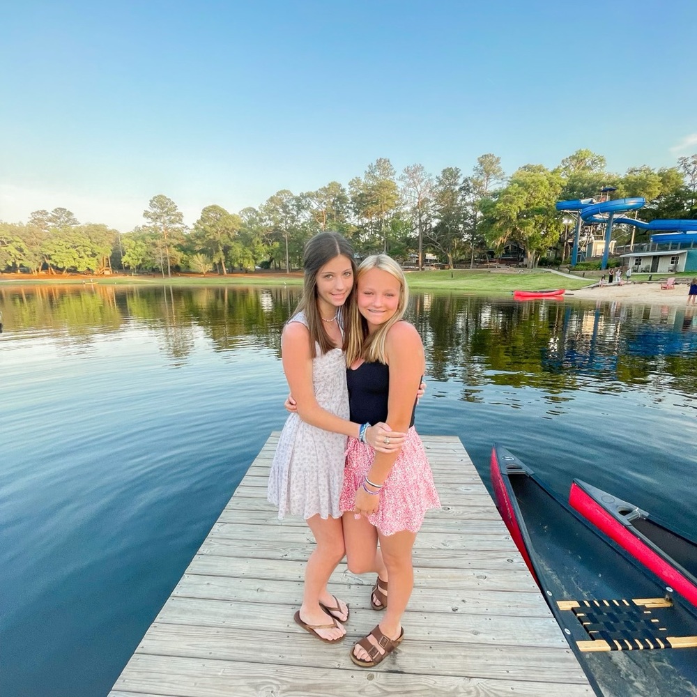 Meet your Posher, Chloe